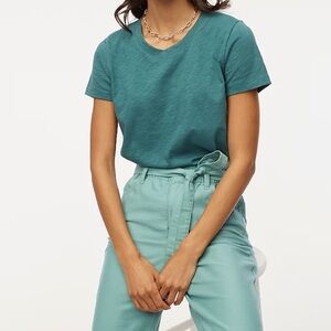 J. Crew Girlfriend Crewneck Tee in Secret Grove M